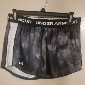 NWT Girls Large Under Armour Black & White Tie-Dye Running Shorts